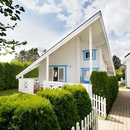 База отдыха Collins Устроне-Морске