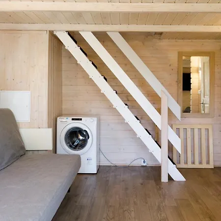 Collins Устроне-Морске