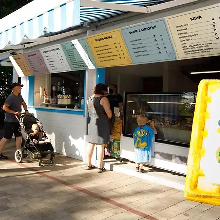 Collins База отдыха *