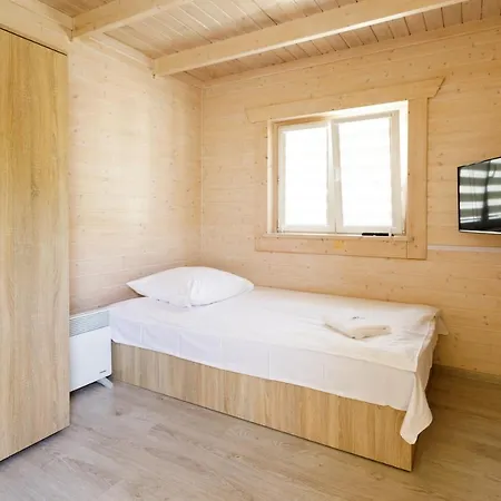 Collins База отдыха Устроне-Морске