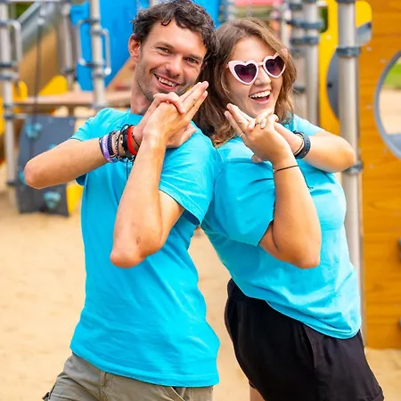 Collins * Устроне-Морске